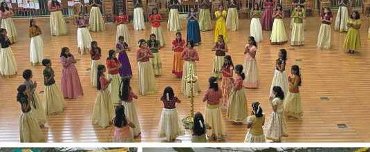 Thiruvathirakali dance performance in auditorium